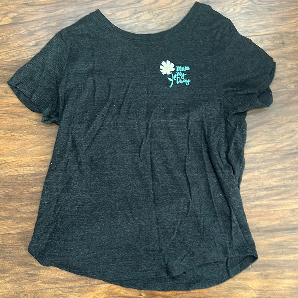 Make My Daisy - Old Navy Tshirt. Charcoal grey